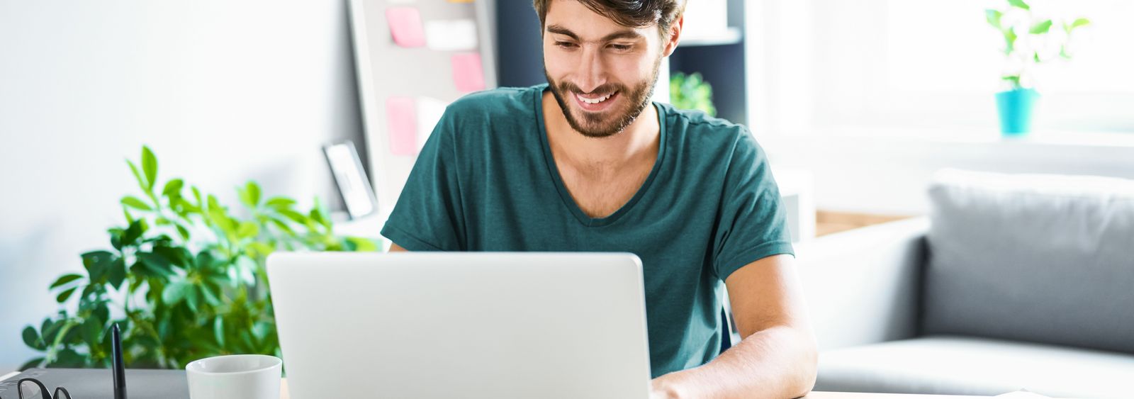 Registrierung einer eigenen Internetadresse am Computer